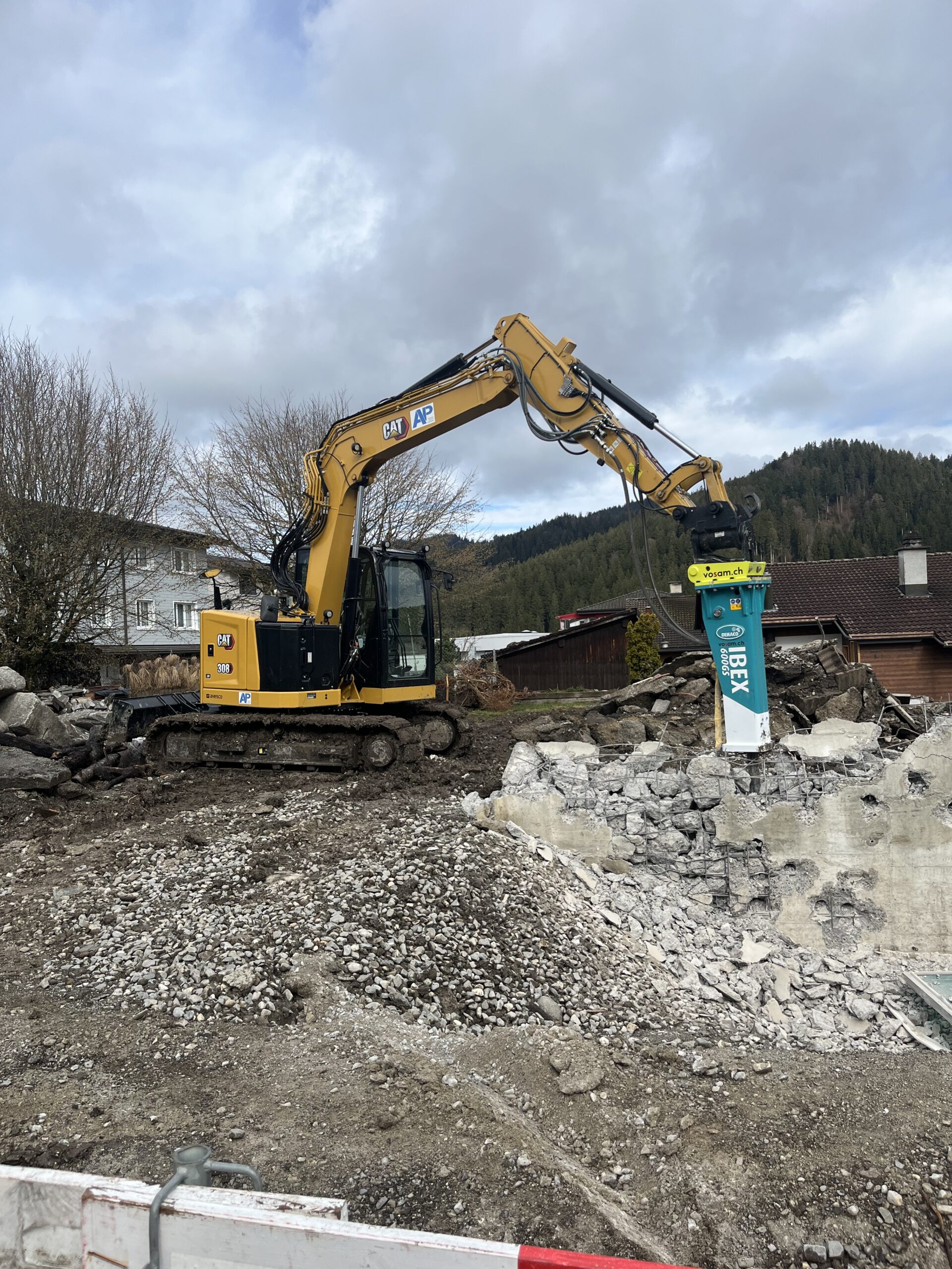 Baggerarbeit-Abbruch-1