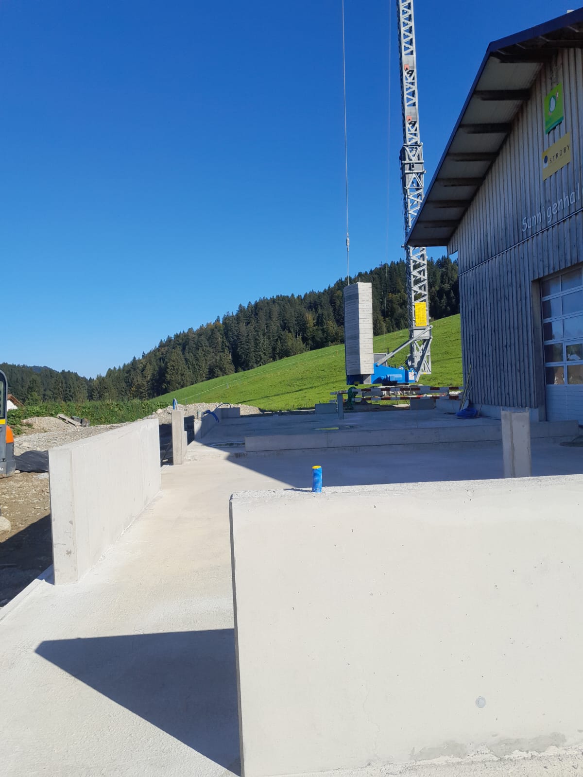 5e9cf4d8-966a-43d4-976c-dd89591f14e0