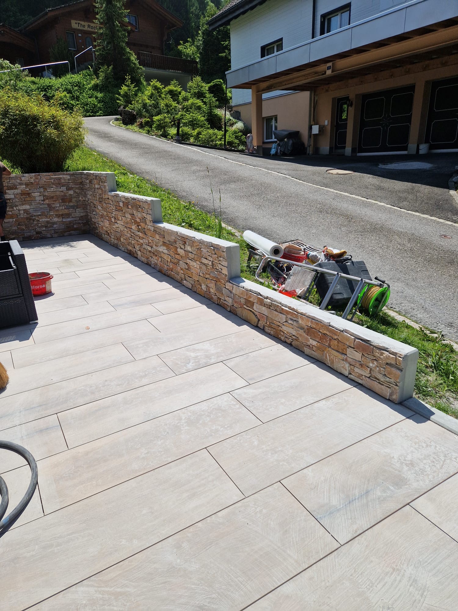 Winkelplatten mit Verblendersteinen